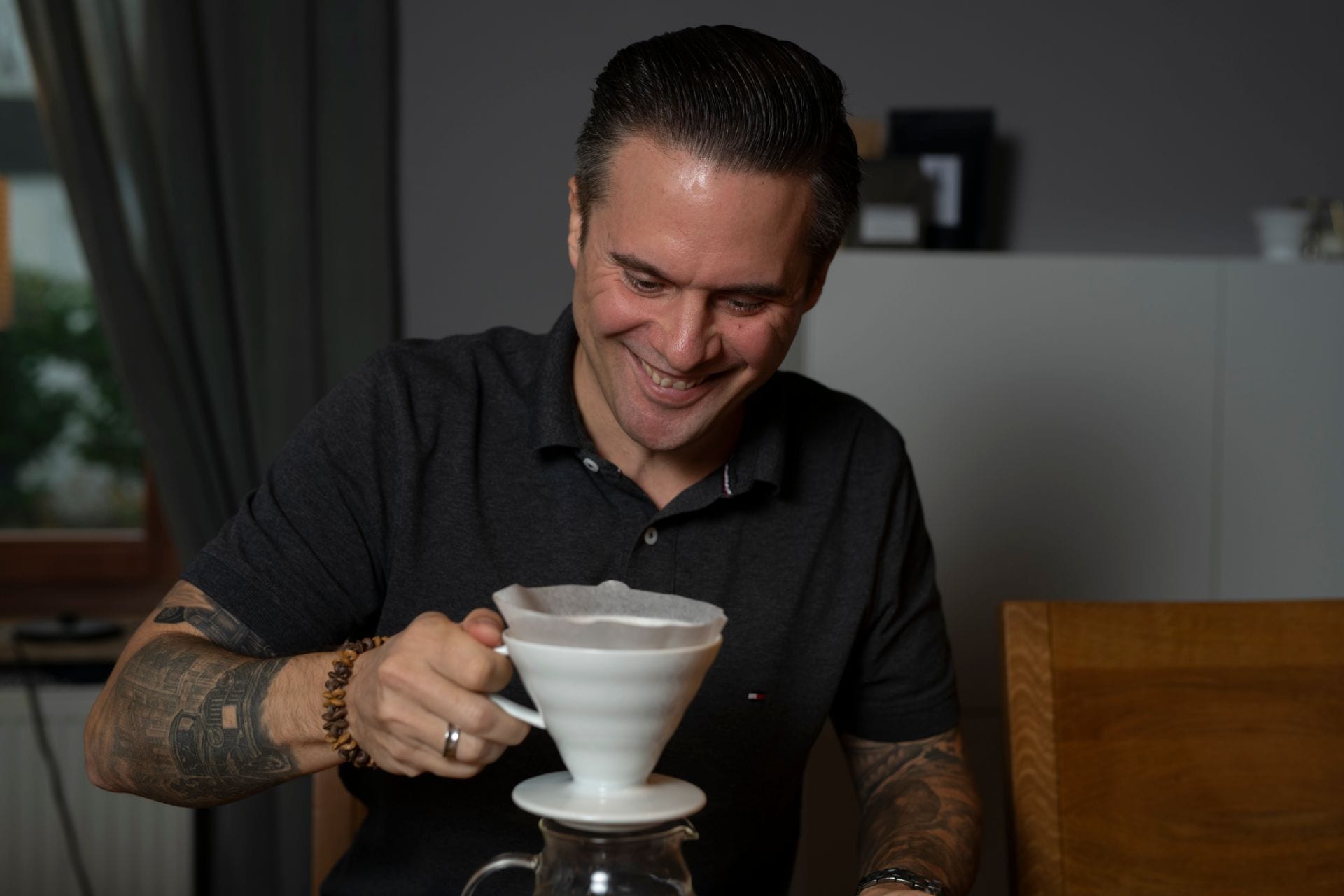 Über mich Über mich - Coffeeteller mit Handfilter